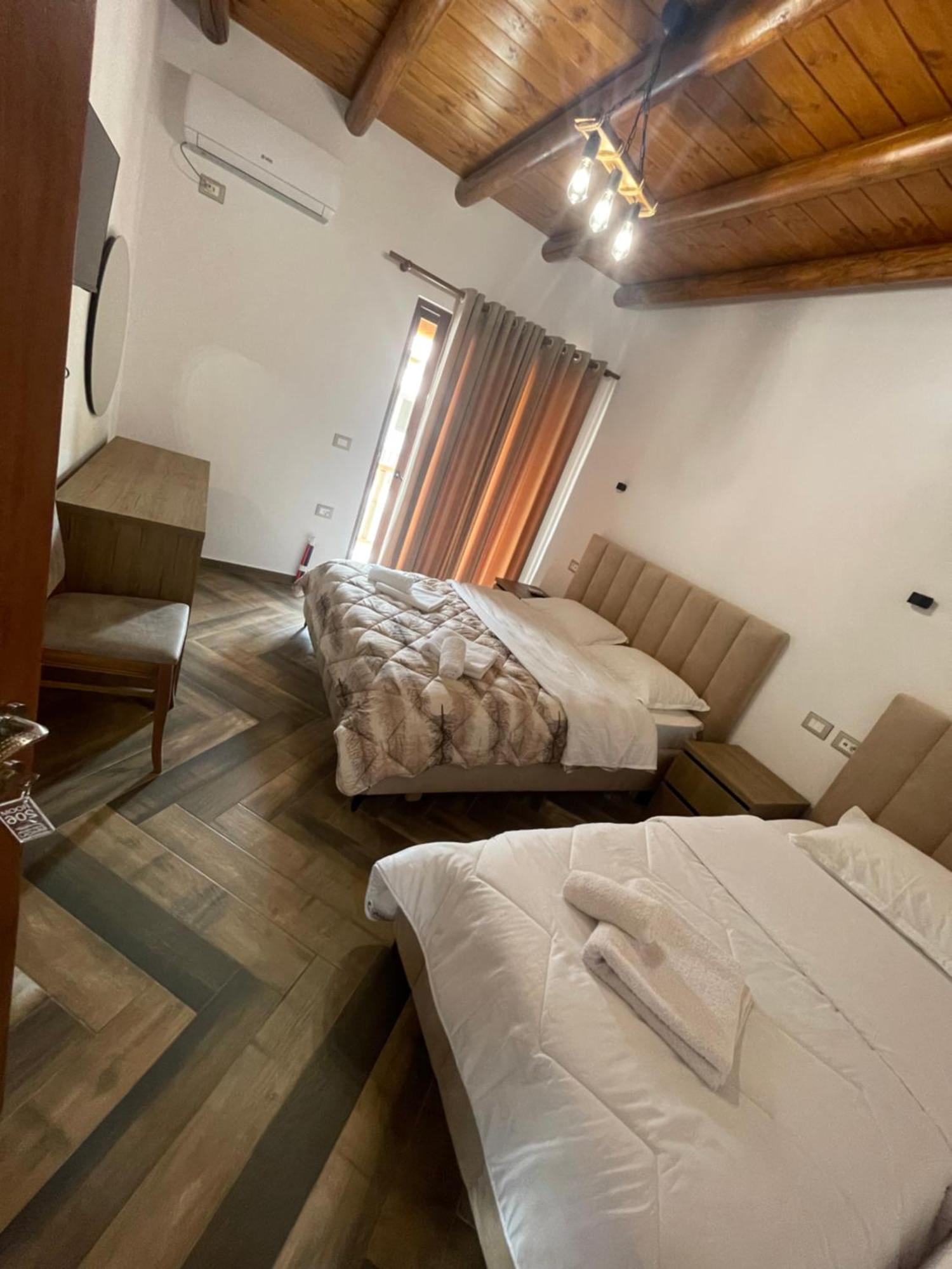Guest House Bracaj Corovode Exterior foto